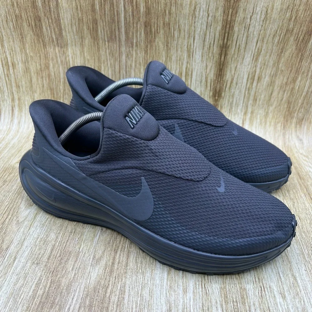 Nike Revolution 8 EasyOn Men's Size 10.5 Black Slip On Running Shoes HQ2414-003